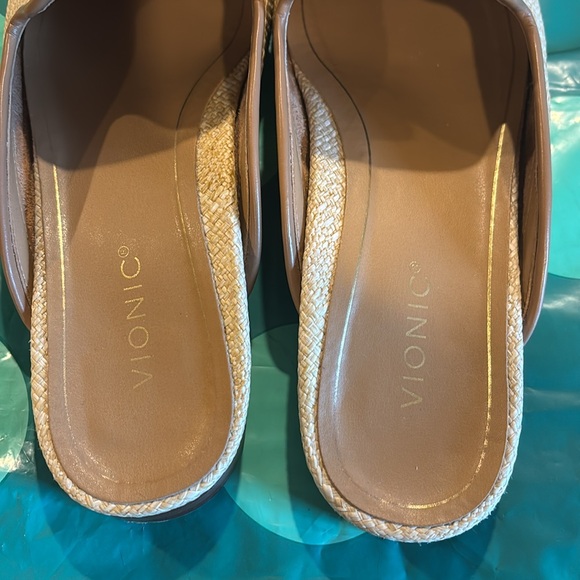 Vionic Tan Mules - Picture 5 of 9